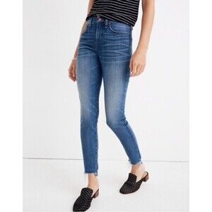Madewell 9" High-Rise Destructed-Hem Skinny Crop Jean Size 26 Whiskering